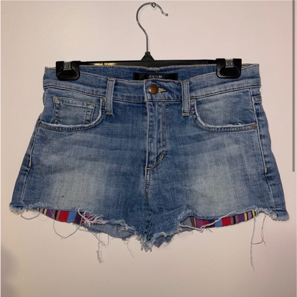 Joe’s Denim Jean Shorts - frayed hem colorful pockets! Size 26